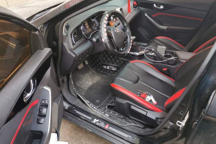 Used Venucia D60 2018 1.6L CVT Smart Connect Elite Edition