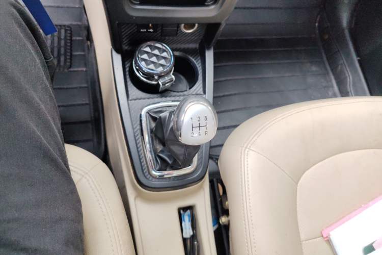 Used FAW Yingzhi G3 2014 1.5L Manual Zhihao Edition