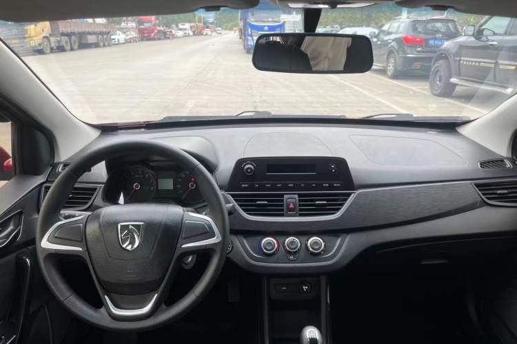 Used Baojun 310 2016 1.2L manual Comfort trim level
