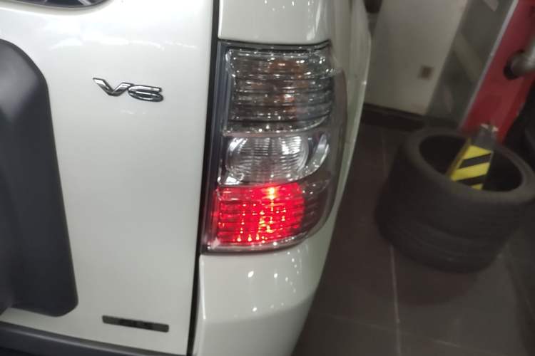 Used Mitsubishi Pajero 2015 3.0L Automatic Luxury Version China IV Standard
