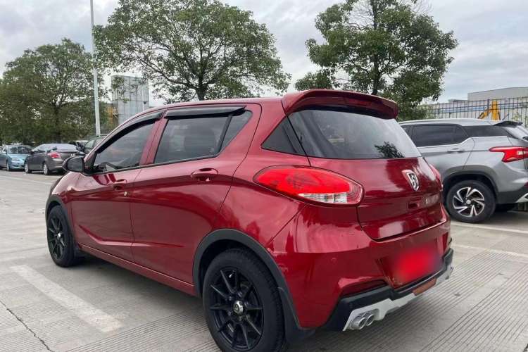 Used Baojun 310 2016 1.2L manual Comfort trim level
