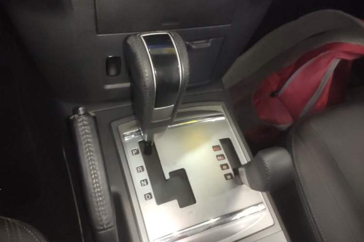 Used Mitsubishi Pajero 2015 3.0L Automatic Luxury Version China IV Standard
