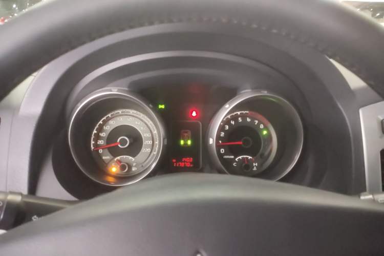 Used Mitsubishi Pajero 2015 3.0L Automatic Luxury Version China IV Standard
