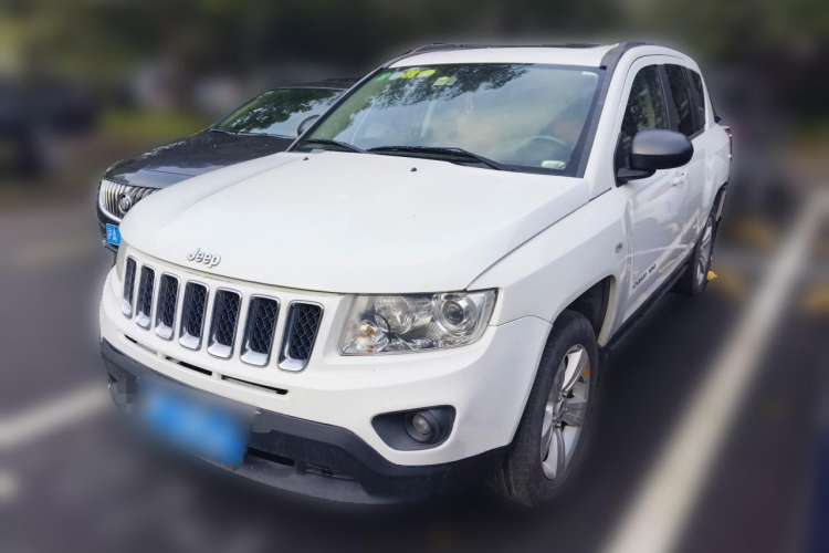 Used Jeep Compass 2011 2.0L two-wheel drive sport version