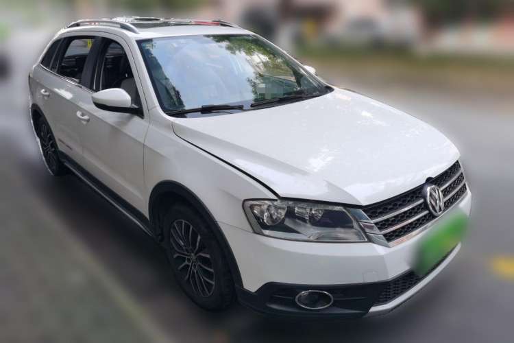 Used Volkswagen Cross Lavida 2014 1.4TSI DSG
