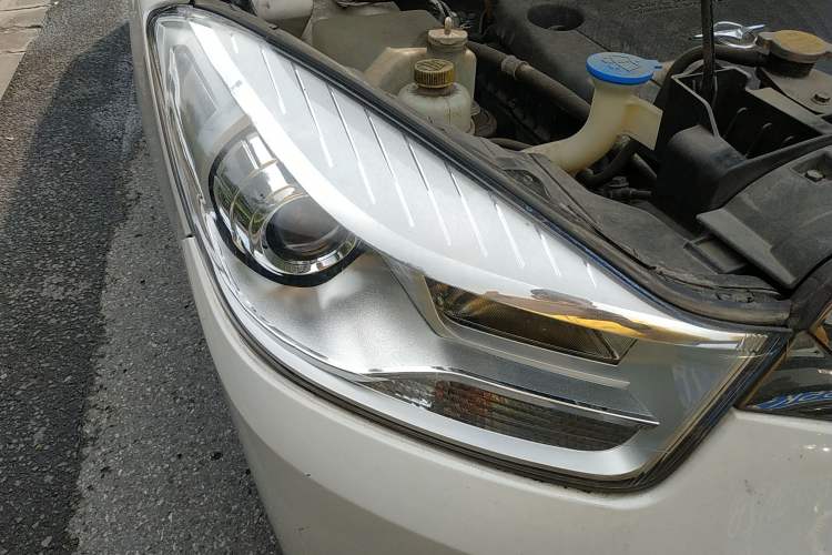 Used Haima V70 2016 2.0L Manual - Comfort Edition 6 Seats