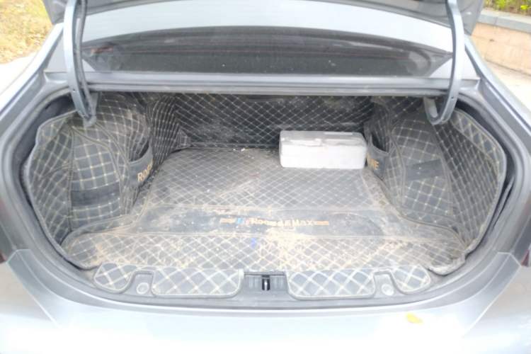 Used Roewe i6 MAX 2020 300TGI Automatic Sporty Cool Edition
