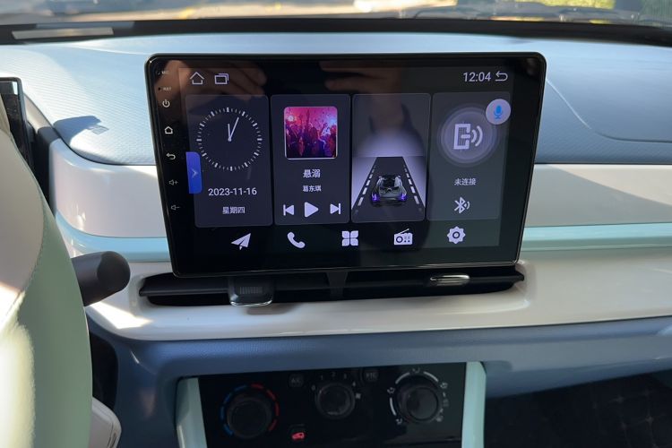 Used Dongfeng NAMMI BOX 2022 Revised Light Wind Edition 201 km Standard Version Audio And AC Panel