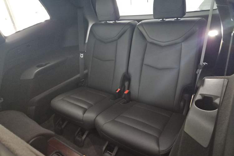 Used Cadillac XT6 2022 2.0T Six-Seater Four-Wheel Drive Luxury Version
