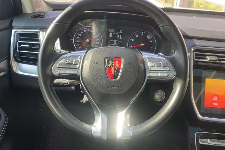 Used Roewe RX8 2019 30T Two-Wheel Drive Supreme Flagship Edition