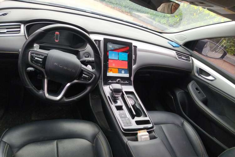 Used Roewe i6 MAX 2020 300TGI Automatic Sporty Cool Edition
