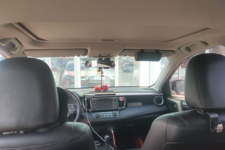 Used Toyota RAV4 2013 2.0L CVT Four-Wheel Drive Fashion Edition