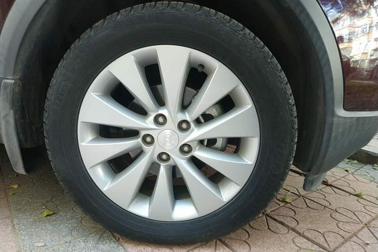 Used Opel Antara 2013 2.4L Two-Wheel-Drive Luxury Edition