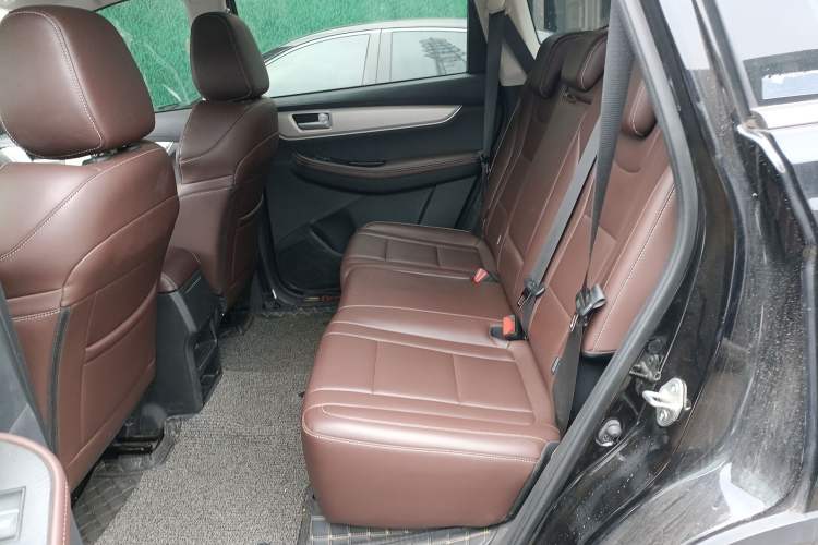 Used FORTHING T5 2022 Grand Edition 1.6L Manual Dream-Chasing Five-Seat Model
