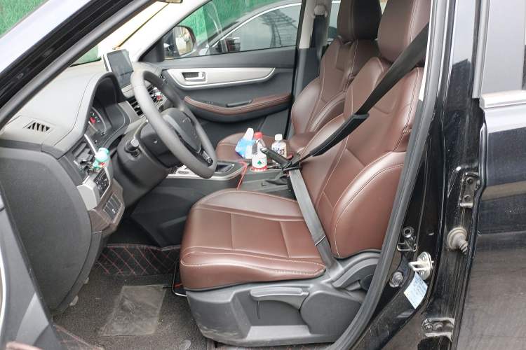 Used FORTHING T5 2022 Grand Edition 1.6L Manual Dream-Chasing Five-Seat Model
