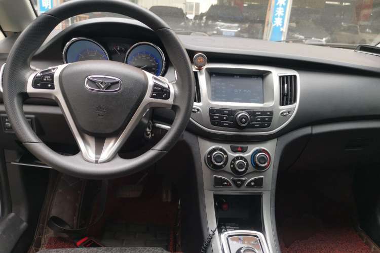 Used Cowin C3 2015 1.5L AMT Gold Diamond Edition
