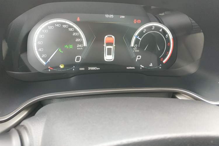 Used Wey VV6 2018 2.0T Two-Wheel-Drive Ultra-Luxury Version China V Standard
