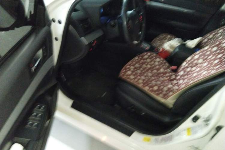 Used Subaru Outback 2014 2.5i Yashang Sport Edition
