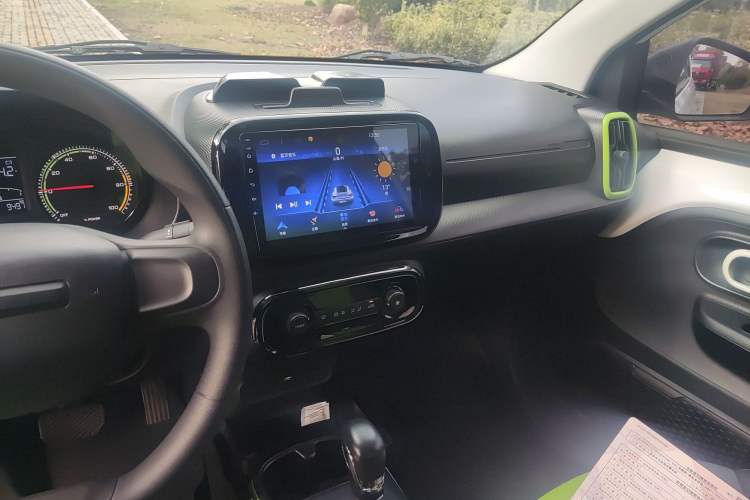 Used Roewe Clever 2021 302 km New Four-Seater Super-Efficient Version