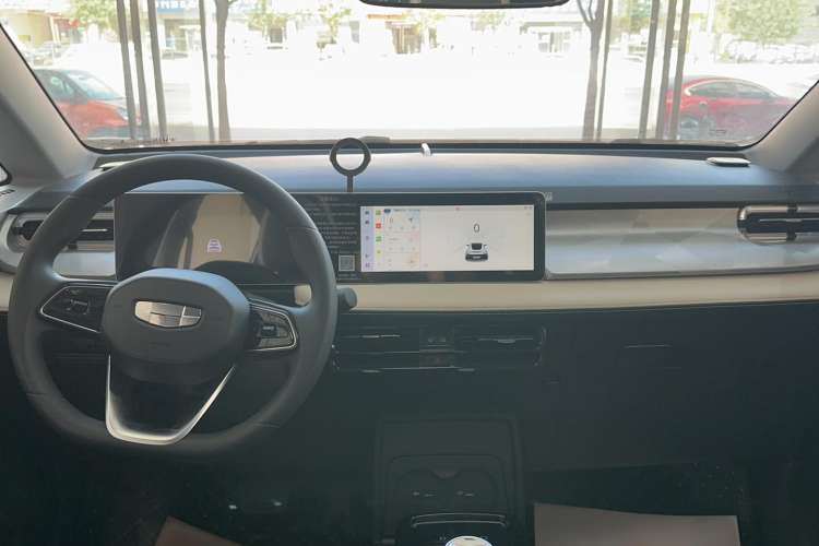 Used Geometry E Firefly 2023 401KM Linglong Tiger 5-Seater