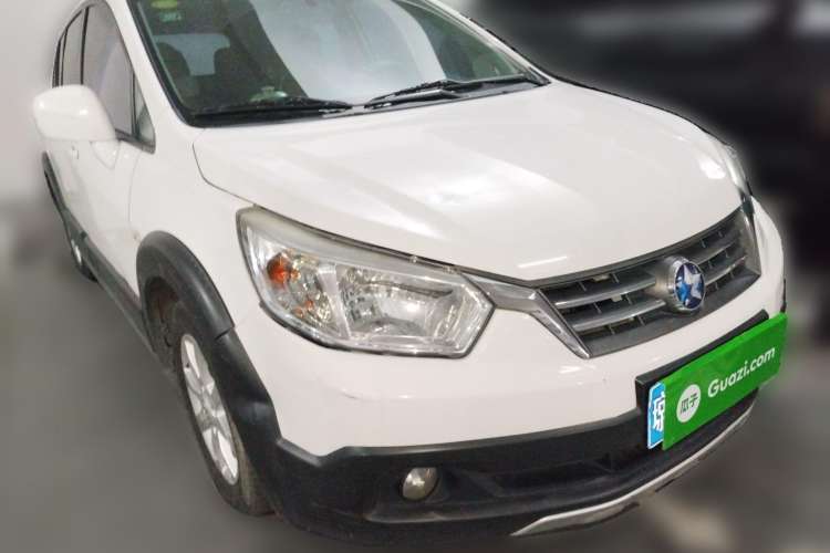 Used Venucia R50X 2013 1.6L Automatic Model