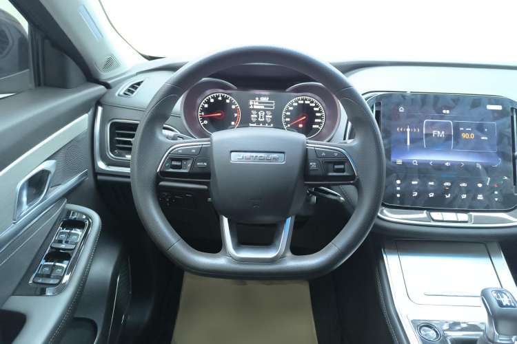 Used JETOUR X70 2022 1.5T Manual Le Xing Edition 5 Seats Steering Wheel