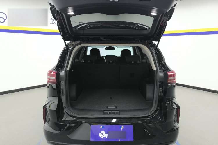 Used JETOUR X70 2022 1.5T Manual Le Xing Edition 5 Seats Trunk