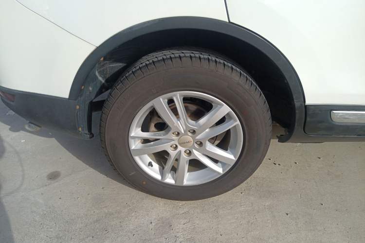 Used Yema T70 2015 Revised 1.8T CVT Elegant Version
