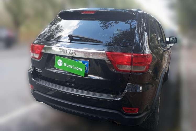 Used Jeep Grand Cherokee 2011 Revised Version 3.6L Comfort Edition Rear Right 45 Deg