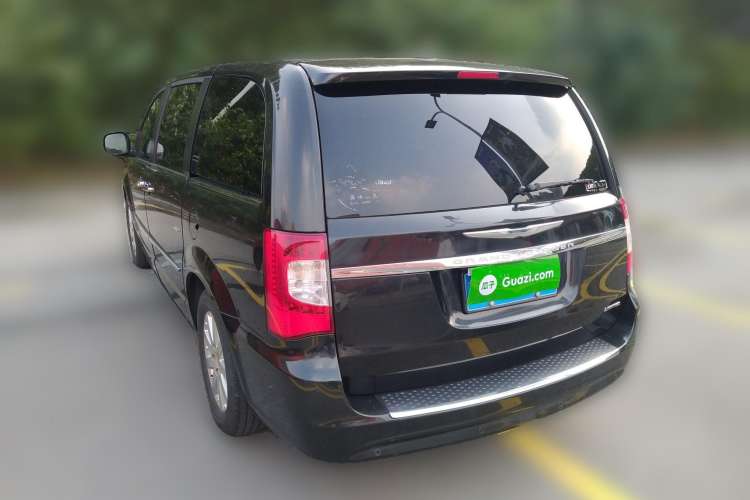 Used Chrysler Grand Voyager 2014 3.6L Comfort Edition
