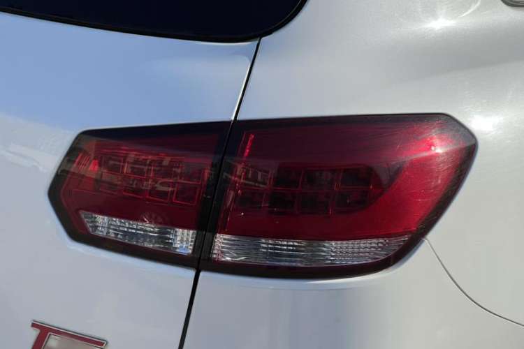 Used Yema T70 2016 Upgraded Model 1.5T Manual Luxury Version