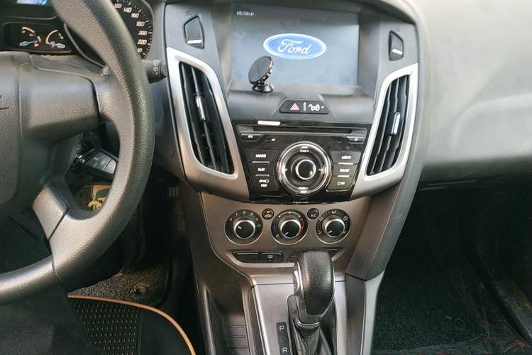 Used Ford Focus 2012 Hatchback 1.6L Automatic Comfort Model
