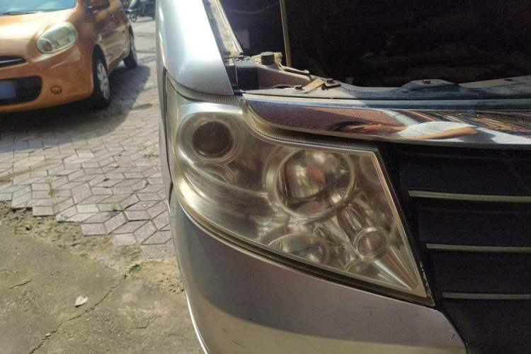 Used Dongfeng Shuaike 2011 1.6L Manual Comfort 7-Seater
