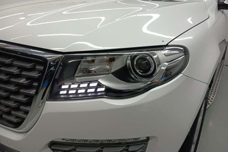 Used Haval H8 2017 2.0T Gasoline Two-Wheel Drive Enjoyment Version