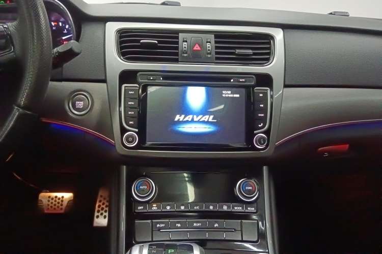 Used Haval H8 2017 2.0T Gasoline Two-Wheel Drive Enjoyment Version