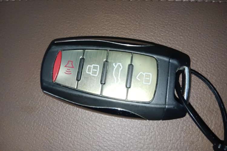 Used Haval H8 2017 2.0T Gasoline Two-Wheel Drive Enjoyment Version