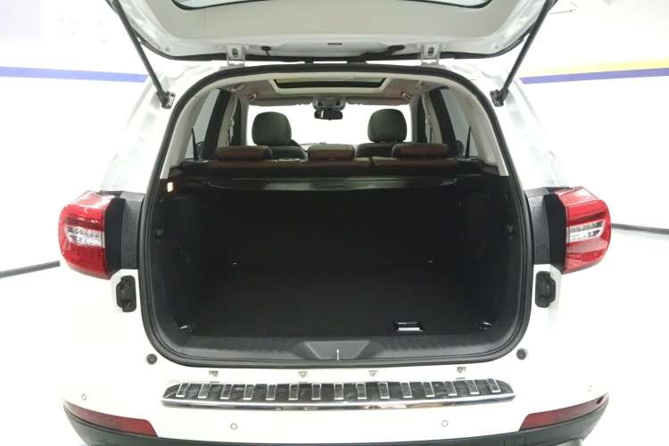 Used Haval H8 2017 2.0T Gasoline Two-Wheel Drive Enjoyment Version