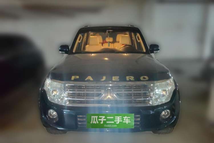 Used Mitsubishi Pajero 2012 3.0L Luxury Edition

