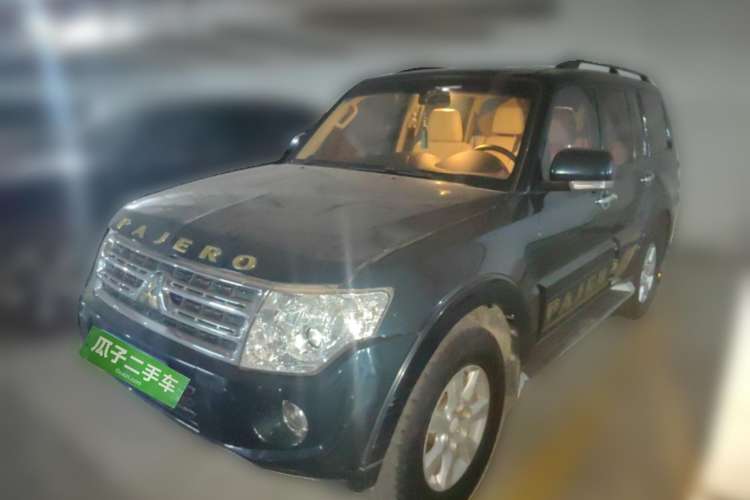 Used Mitsubishi Pajero 2012 3.0L Luxury Edition