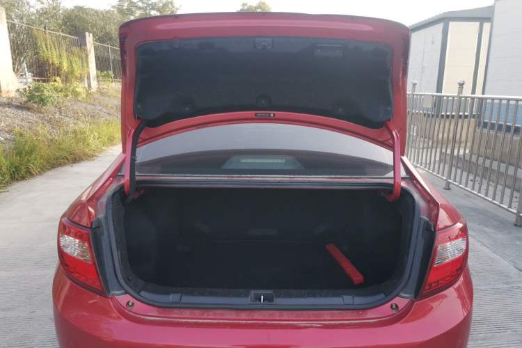 Used BYD G5 2014 1.5TID Automatic Prestige Model
