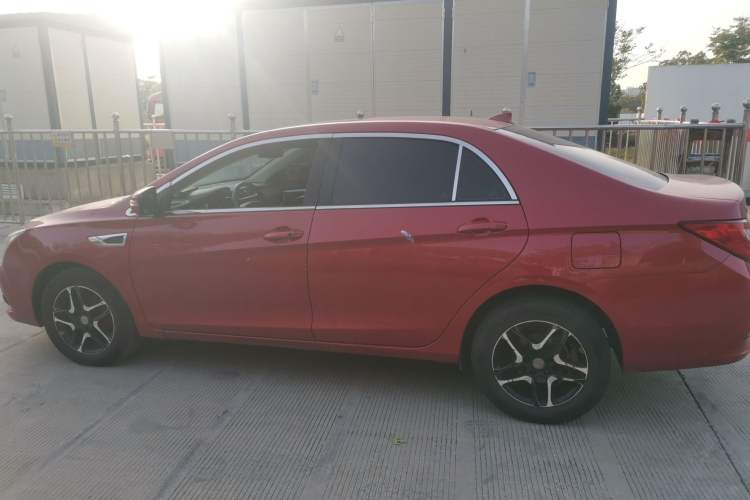 Used BYD G5 2014 1.5TID Automatic Prestige Model
