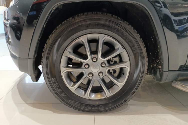 Used Jeep Grand Cherokee 2016 3.0L Elite Navigation Edition