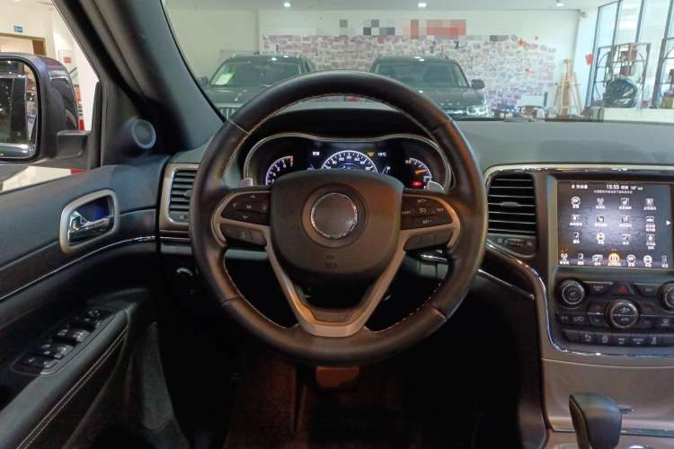 Used Jeep Grand Cherokee 2016 3.0L Elite Navigation Edition