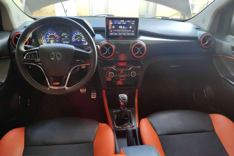 Used BAIC Senova X25 2015 1.5L manual Comfort trim level
