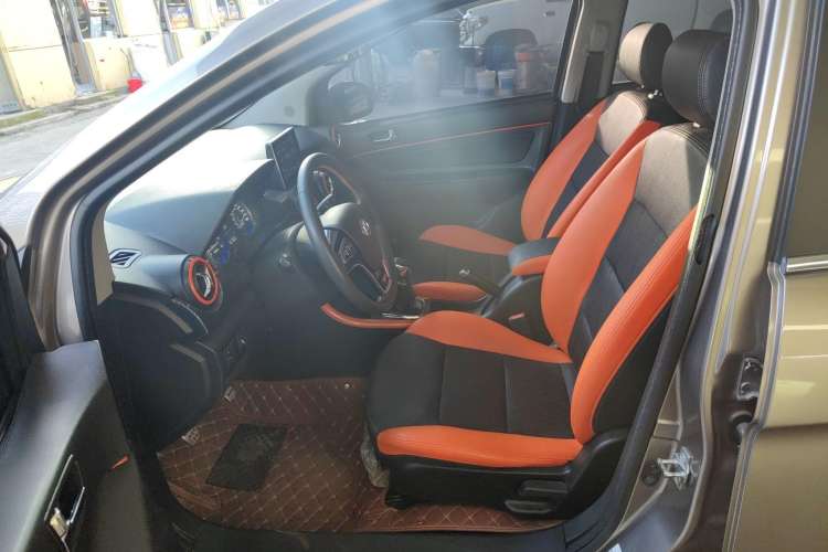 Used BAIC Senova X25 2015 1.5L manual Comfort trim level
