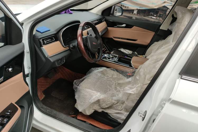 Used Sinotruk VGV VX7 2022 2.0T Automatic Industry-Customized Version HY4C20B
