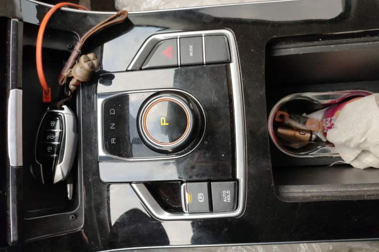 Used Sinotruk VGV VX7 2022 2.0T Automatic Industry-Customized Version HY4C20B
