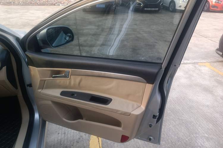 Used Roewe 350 2013 350S 1.5L Manual Xunchi Edition