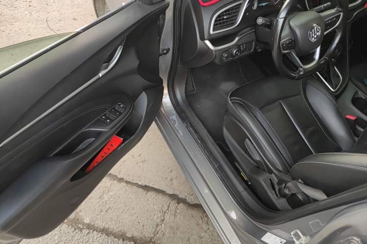 Used Buick Excelle GX 2019 18T Automatic Connected Elite Model China V Standard
