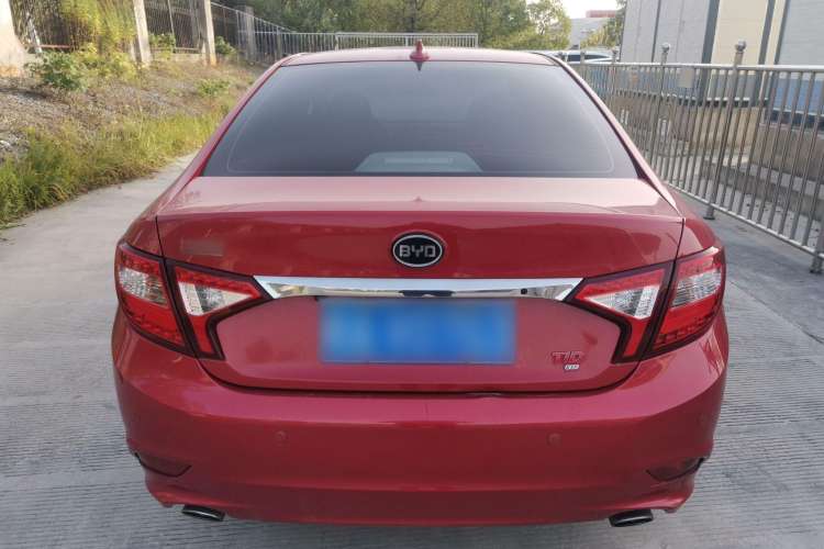 Used BYD G5 2014 1.5TID Automatic Prestige Model
